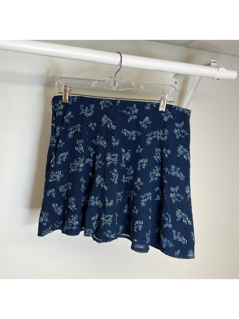 Blue Mini Skirt- L - Picture 2 of 4